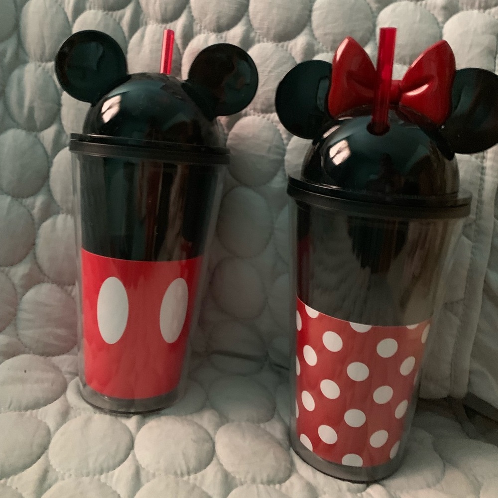 Mickey & Minnie Disney Cups❤️🖤